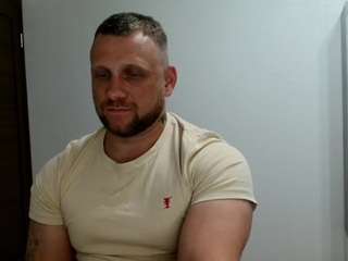 b-l-o-n-d Sex Cam Show