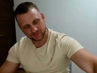 b-l-o-n-d Sex Cam Show