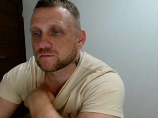 b-l-o-n-d Sex Cam Show