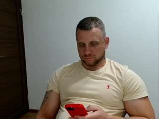 b-l-o-n-d Sex Cam Show