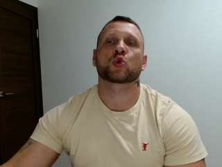 b-l-o-n-d Sex Cam Show