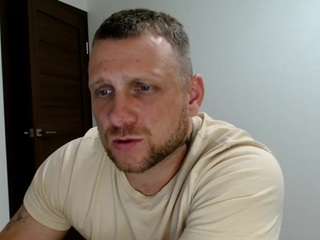 b-l-o-n-d Sex Cam Show