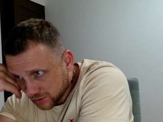 b-l-o-n-d Sex Cam Show