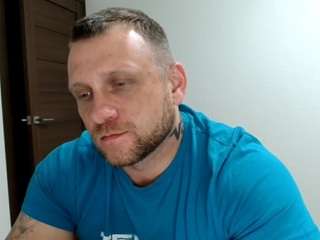 b-l-o-n-d Sex Cam Show
