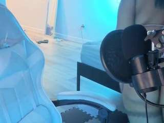 deluxxxeblu