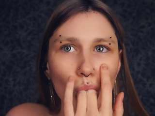 Live Sex Chat with Lora (@lynettedollins)