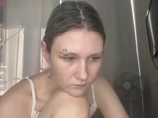 lynettedollins live cam profile