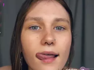 Lora's Live Sex Cam Show