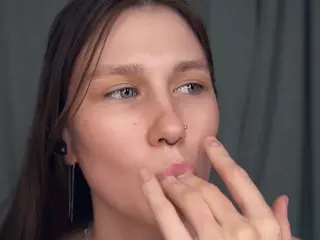 Lora's Live Sex Cam Show