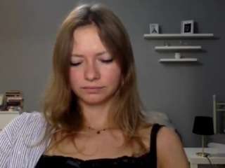 milliedesire webcam model