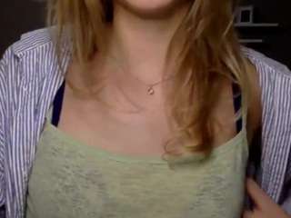 milliedesire Live Webcam on CamSoda