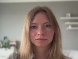 Milliedesire's cam show statistics and live stream