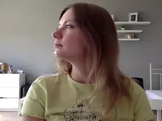 MillieDesire's Live Sex Cam Show