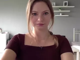 MillieDesire's Live Sex Cam Show