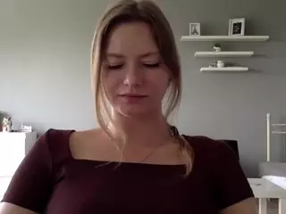 MillieDesire's Live Sex Cam Show