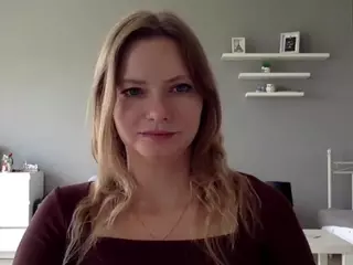 MillieDesire's Live Sex Cam Show