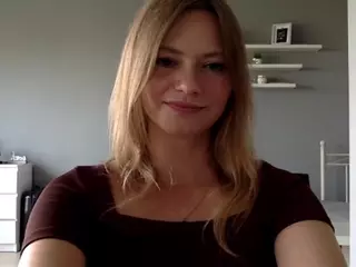 MillieDesire's Live Sex Cam Show