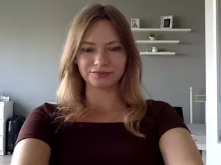 MillieDesire's Live Sex Cam Show