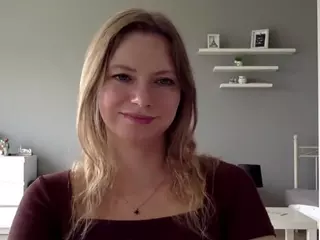 MillieDesire's Live Sex Cam Show