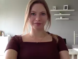 MillieDesire's Live Sex Cam Show