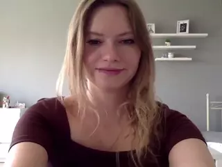MillieDesire's Live Sex Cam Show