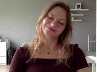MillieDesire's Live Sex Cam Show