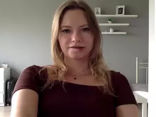 MillieDesire's Live Sex Cam Show
