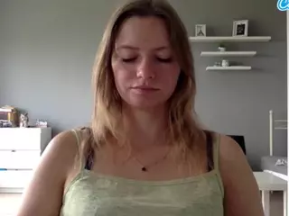 MillieDesire's Live Sex Cam Show