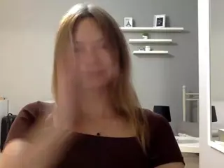MillieDesire's Live Sex Cam Show