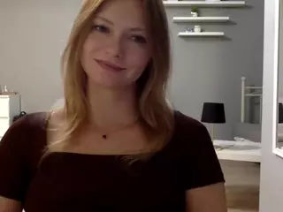 MillieDesire's Live Sex Cam Show