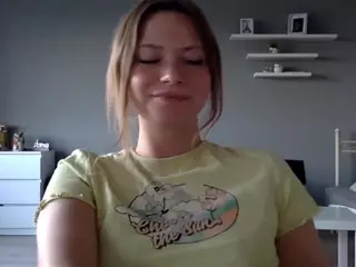 MillieDesire's Live Sex Cam Show