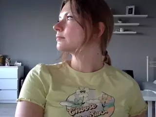 MillieDesire's Live Sex Cam Show