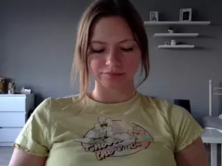 MillieDesire's Live Sex Cam Show