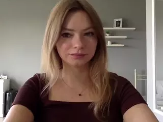 MillieDesire's Live Sex Cam Show
