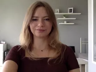 MillieDesire's Live Sex Cam Show