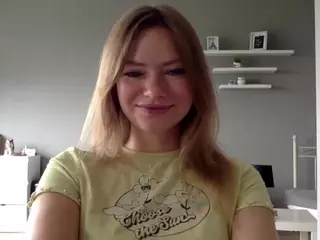 MillieDesire's Live Sex Cam Show