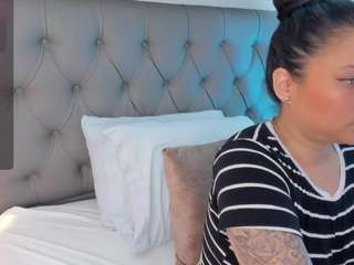 nare-celebi Live Webcam on CamSoda