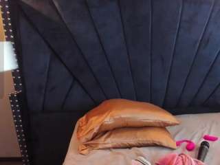 niki-santana Live Webcam on CamSoda