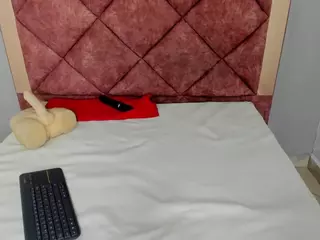 NIKI-SANTANA's Live Sex Cam Show