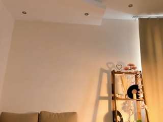 randiheming's CamSoda show and profile