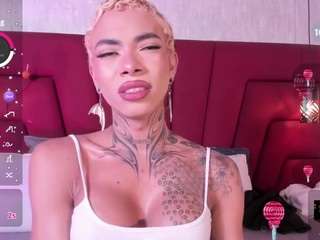  danna-dangerous chat room