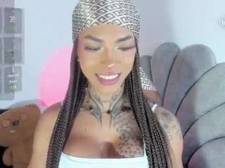 danna-dangerous Live Webcam on CamSoda