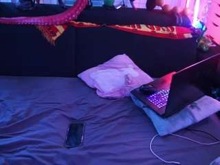 Mac-Troy live webcam show