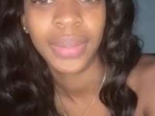 prettypetiteprincess webcam