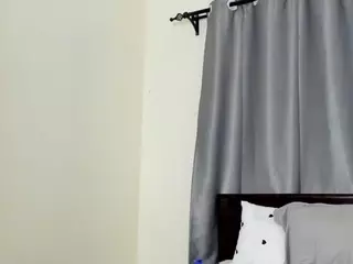 Sweet-Tina's Live Sex Cam Show