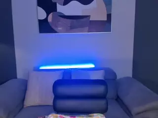 AdharaDonnet's Live Sex Cam Show