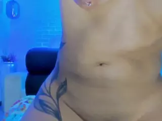 AdharaDonnet's Live Sex Cam Show