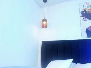 dollyzoe live cam profile