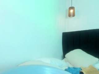 dollyzoe live webcam show