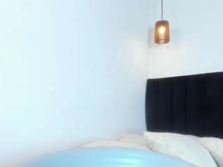 dollyzoe live webcam show